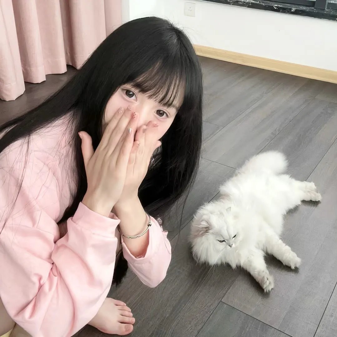 鹰峰同学请穿上衣服